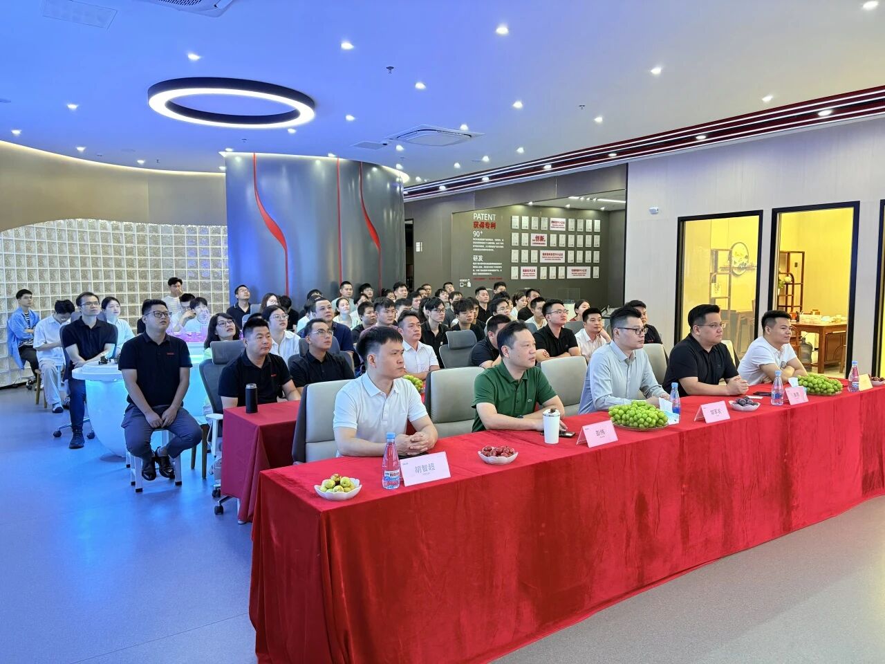 9.3從閱兵看中國智造底氣！智火柴以油品監(jiān)測實力護(hù)航 “國之重器” 圖1