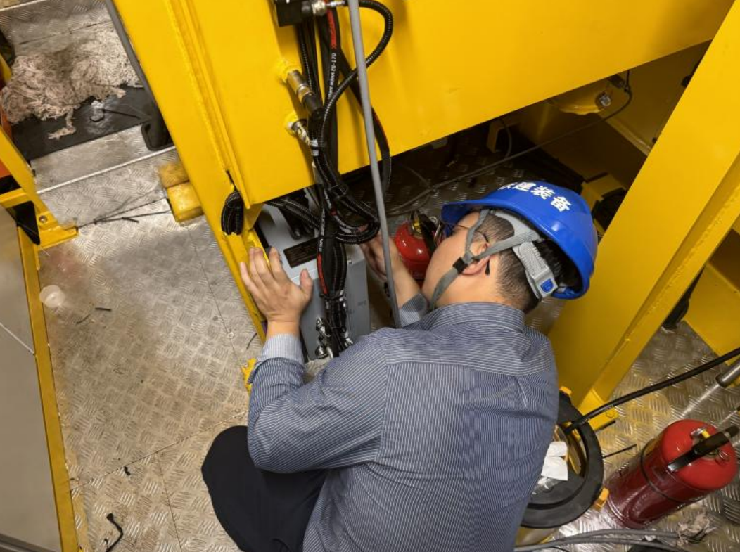 中國(guó)鐵建壓軌列車(chē)智能在線油液監(jiān)測(cè)系統(tǒng)應(yīng)用案例 圖4